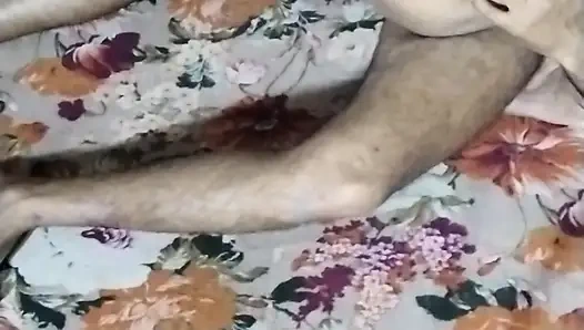 Pakistanlı güzel liseli kız arkadaş tam zevk alıyor