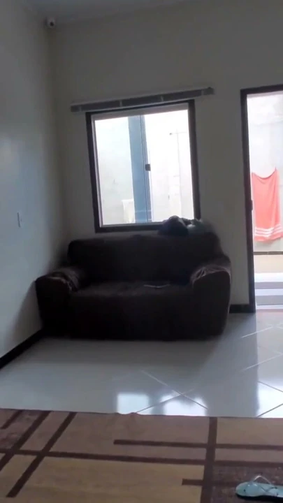 Bacaklarını açıp en sevdiği oyunu oynarken bana sertleşme yaptırıyor | Clip 1