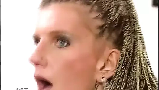 Şişman kızlar büyük sever.