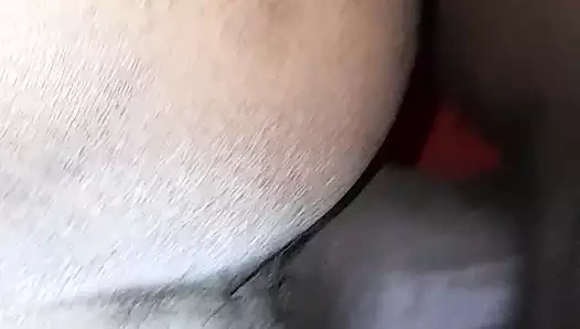 Komşumun karısına öğrenmemesi için şenlik veriyorum