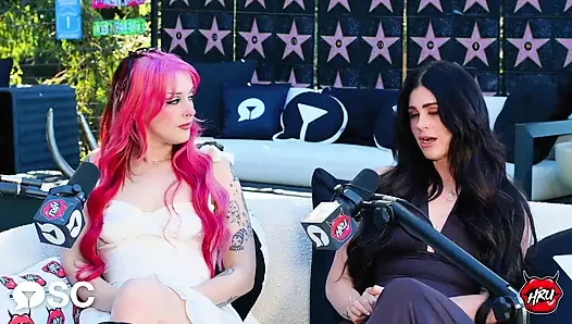 Kameraya alma işi: Stripchat Hollywood yaratıcı evinde yaşam