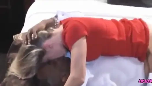 Aldatılan orta yaşlı seksi kadın - gavat orta yaşlı seksi kadın hepimiz gavat oyunu hakkındayız. Arkadaşlarım ve ben sert eş değiştirenleriz ve tanışmak isterim