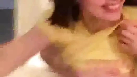 lezbiyen kıllı kız