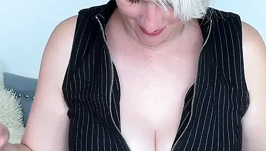 Step Mommy Rewarded Me With A JOI For Being A Good Boy