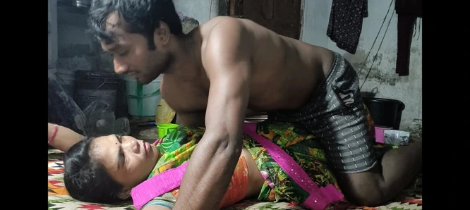 Hintli köylü yengemi amcığını siktim