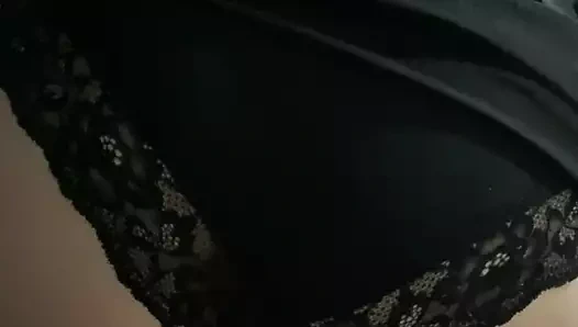 Karımın külotuna boşalmayı seviyorum