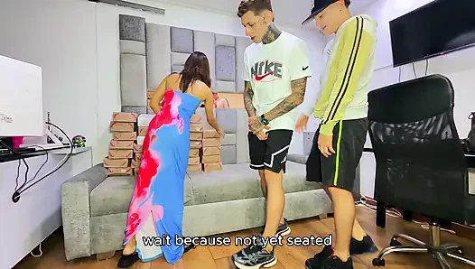 Beautiful Venezuelan Girl Can't Afford Her New Shoes... So Pay With A Hot Threesome With The Two Delivery Guys