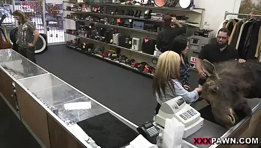 Lezbiyenler kıçlarını rehine verirler! - xxx piyon