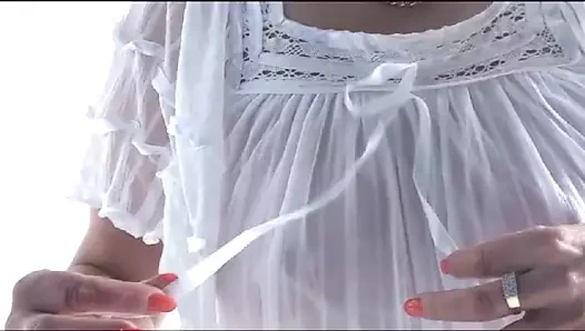 Islak dokunuşlu bebek