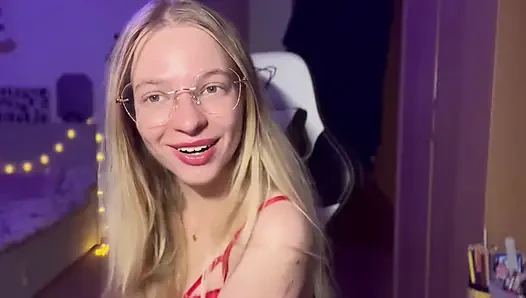 Acımasız meslektaşım iş yerinde sana zorbalık yapıyor asmr rol yapma