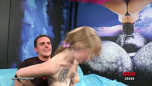 Ggg - file sarışın sert için geniş açıyor