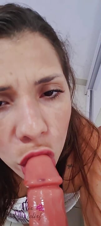 31 talimatı rehberli elle muamele - küçük ağzıma boşalma - Sofia Felix