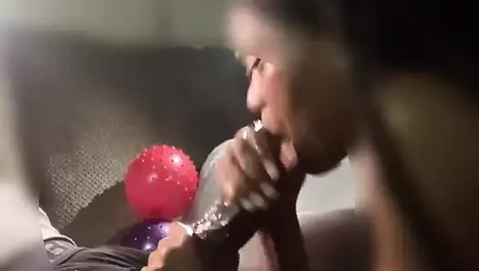 Erkek arkadaşımın en iyi arkadaşı geldiğinde her zaman iyi bir zaman