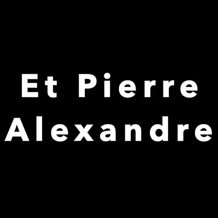 Seksi fenix sanatı Pierre Alexander tarafından korunmasız sikiliyor