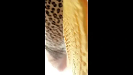 Şehvetli bir masözü ziyaret ediyor