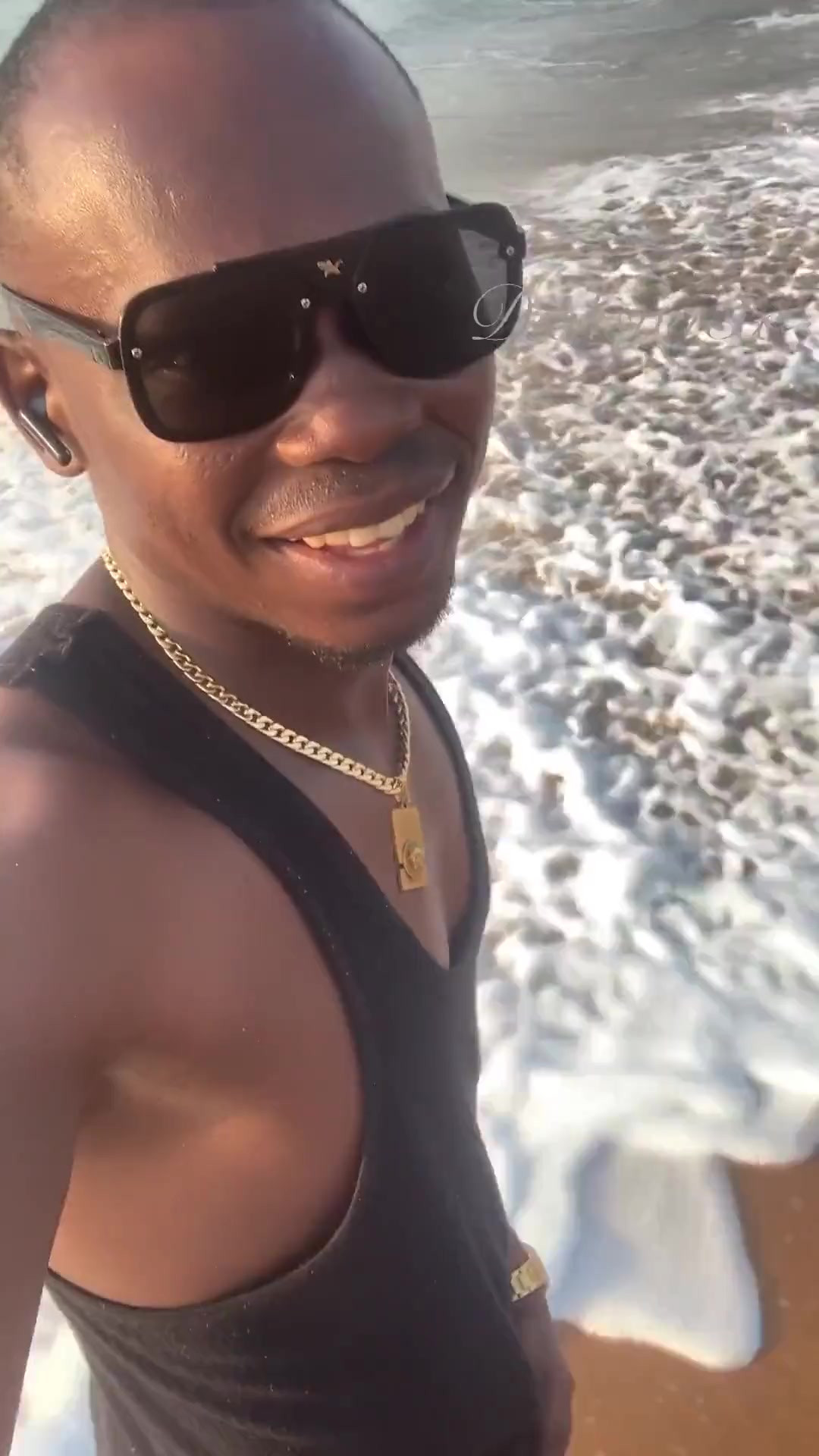 Hi Fans Still Having the Fun on the Beach of Cotonou