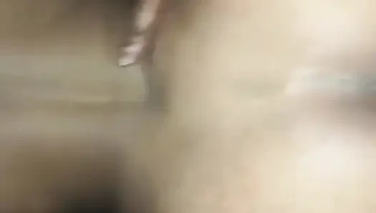 Hintli ateşli köylü evli kadın gece havasını kapatıyor' Ateşli domaltmalı yatak odası odasında boşalmanın tadını çıkarıyor ateşli boşalmada uzun süre çekim