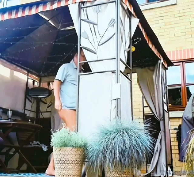 Sadece eğlence için, sihirli gazebo çıplaklığı