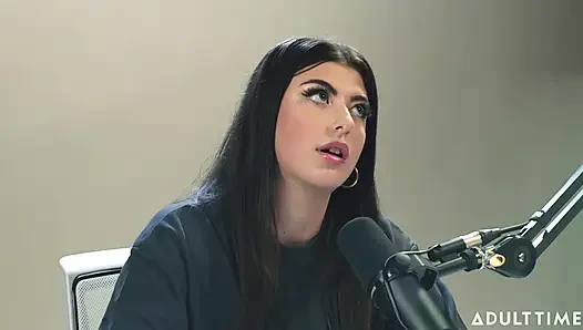 Gal ritchie: spiegler kız ve hentai sevgilisi | Adult Time Podcast