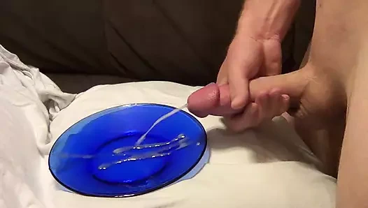 Büyük adam bir tabağa 31 çekiyor - kim aç?