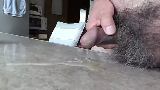 Japon yaşlı adam mastürbasyon dik penis meni akar