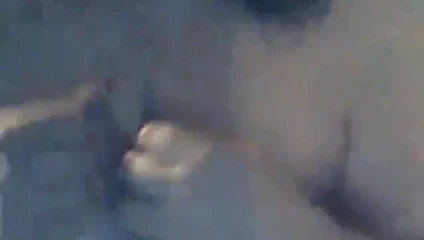 Büyük göğüs kendi kendine oyun