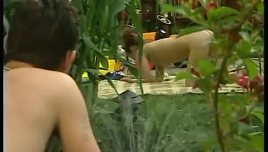 Açık havada sikişmeyi seviyorum