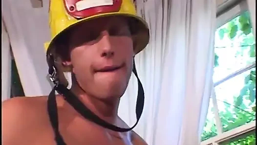 Edepsiz arkadaşlarla eşcinsel grup seks