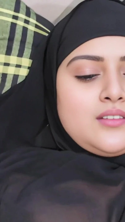 Smuk muslimsk Hijabi indisk bangla pige næppe fucking excilent nydelse tid video. | Klip 1