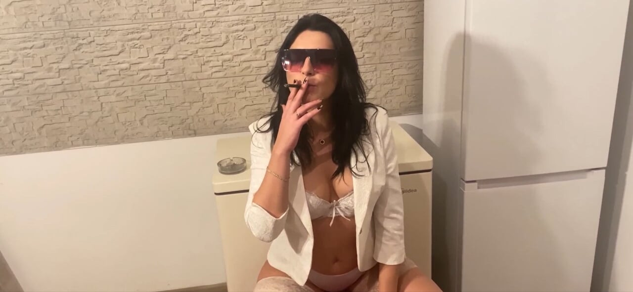Orta yaşlı seksi kadın ep 8'in maceraları - patronumla iş gezisine hazır