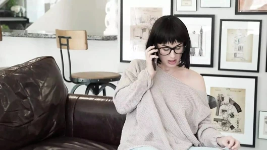 Pervmom - sevimli ve seksi orta yaşlı seksi kadın hamile kalmak istiyor ve bunu gerçekleştirmek için üvey oğlunun spermine ihtiyacı var