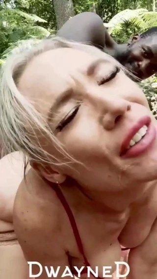 Sıcak İngiliz sarışın milf 1