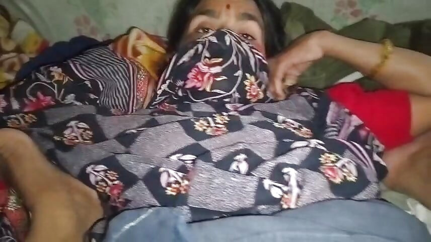 Gaon ki pati patni ki gand chudai