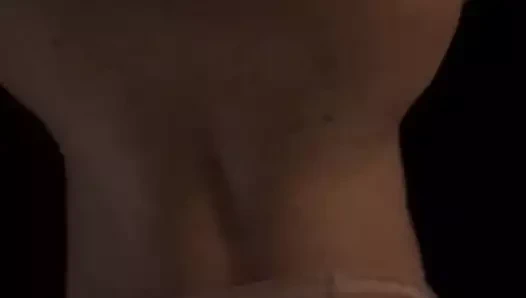 Kleine schlampe schnell mal gefickt