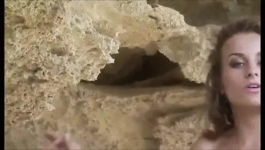 Web modeli chikabomb - denizin çağrısı