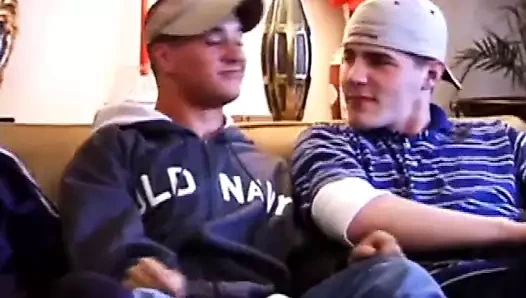 3 meraklı erkek emmek ve inme