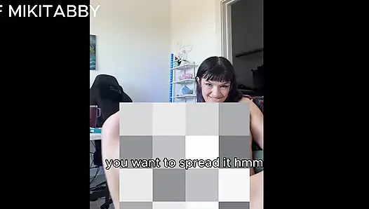 SEVIMLI KıZ MIKI'NIN EMIYOR VE BINIYOR