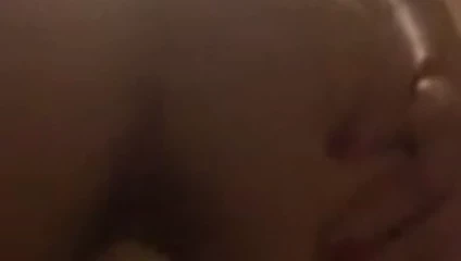 Bayan sıkı kedi