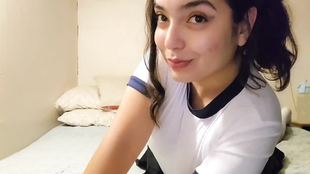 Seksi azgın kız dildoyla mastürbasyon yapıyor - amatör