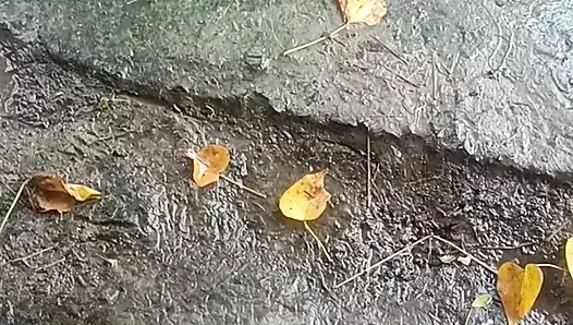 Hintli hatun geniş açık