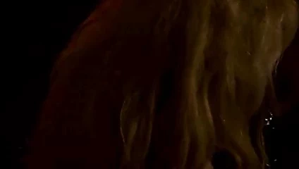 Snr ünlü çok çok büyük göğüsler