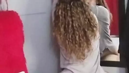 Bu senin için, lütfen tadını çıkar ve tüm düşüncelerini bana ver.