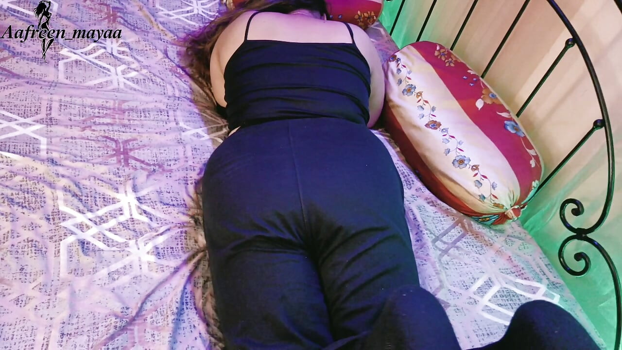Girlfriend ke sath first time uske ghar pe enjoy kiya