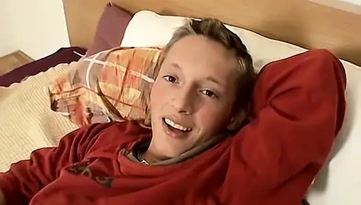 Tıraşsız veso ile mastürbasyon yapıyor