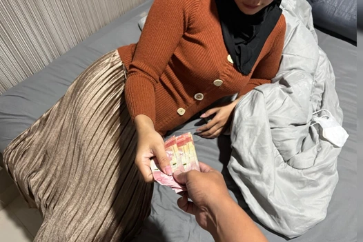 Eğitimimi ödeyebilmem için eğitimimi ödemeye razıyım