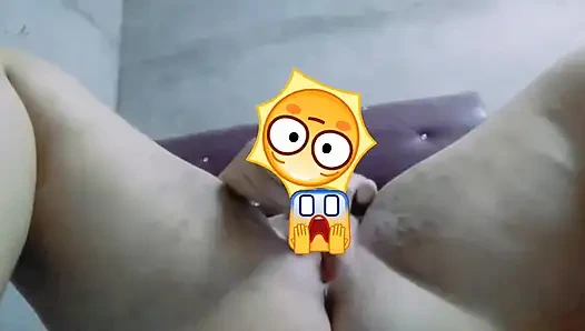 Dildo yok, beni sertçe boşaltmak için deodorant kullandım