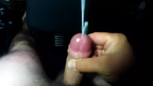 Porno altında boşalıyorum