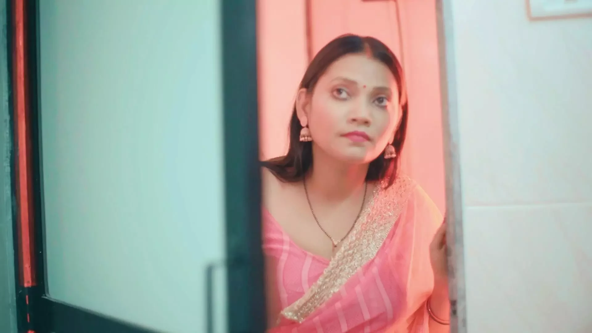 Hot indian housewife excited for sex with office boss
