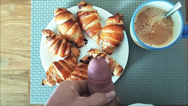 Моим круассанам нужна особая глазурь