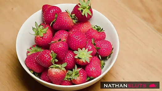 Üvey babası Yannick Shaft'ın büyük yarağıyla Rebecca'nın sıkı göt deliğine anal sikişiyor